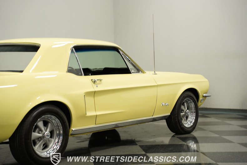 Ford-Mustang-1968-Meadowlark-Yellow-Black-35