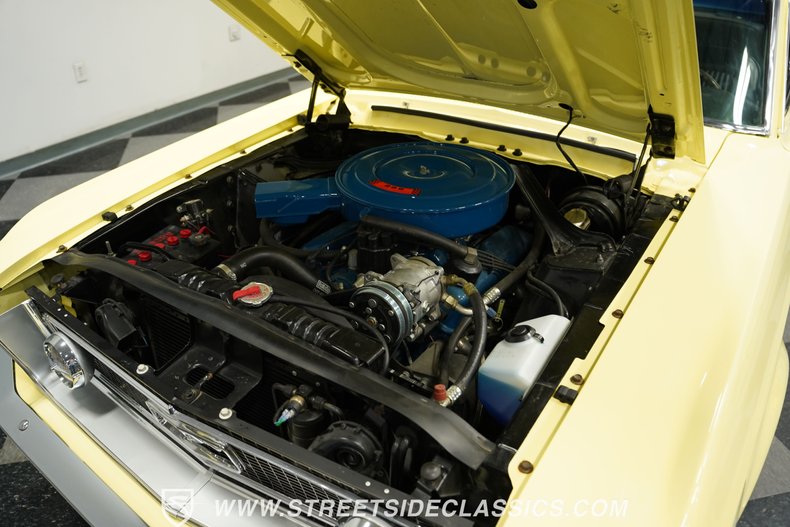 Ford-Mustang-1968-Meadowlark-Yellow-Black-39