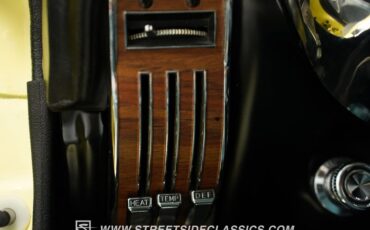 Ford-Mustang-1968-Meadowlark-Yellow-Black-4