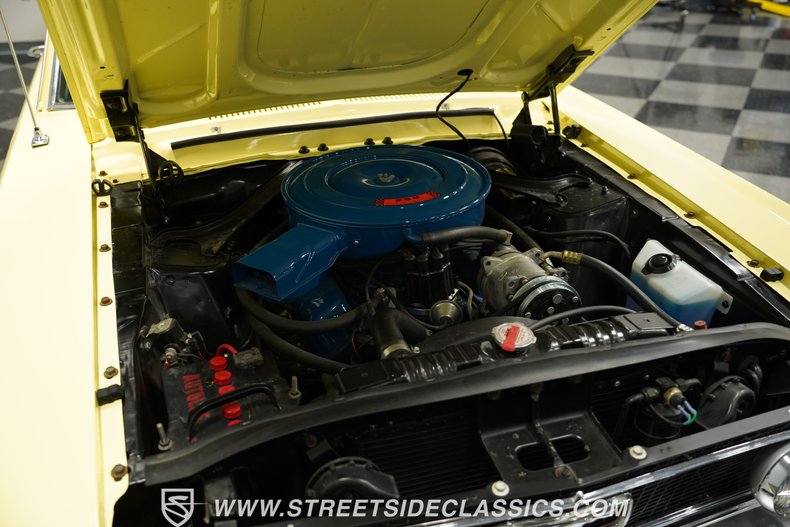 Ford-Mustang-1968-Meadowlark-Yellow-Black-42