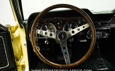 Ford-Mustang-1968-Meadowlark-Yellow-Black-46
