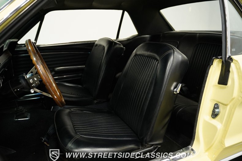Ford-Mustang-1968-Meadowlark-Yellow-Black-7