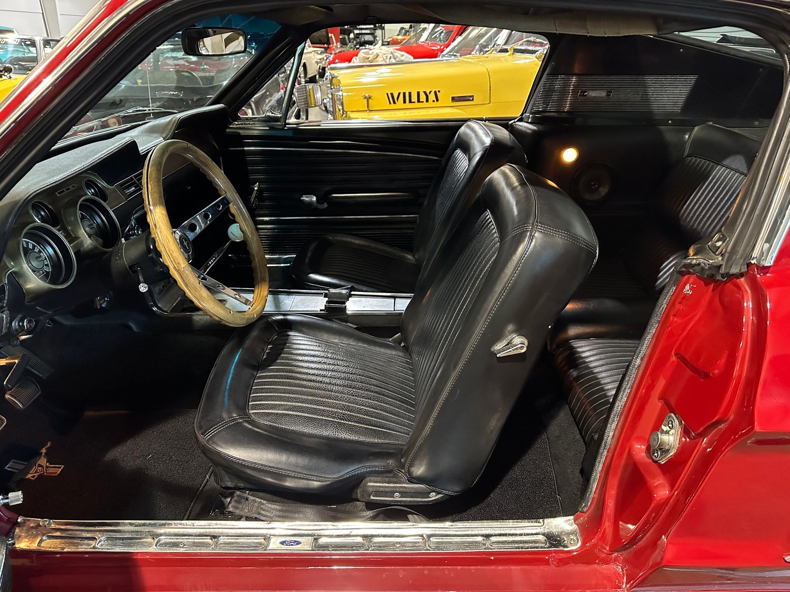 Ford-Mustang-1968-Other-3