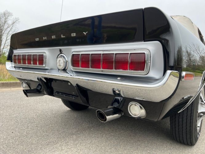 Ford-Mustang-1968-Raven-BlackWhite-To-Black-14
