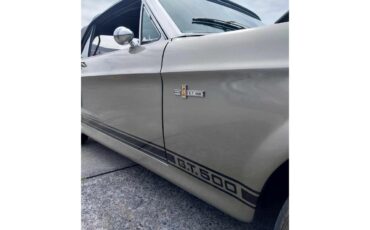 Ford-Mustang-1968-Silver-Black-1