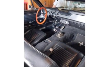 Ford-Mustang-1968-Silver-Black-2