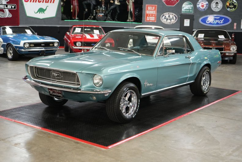 Ford-Mustang-1968-Teal-Teal-1