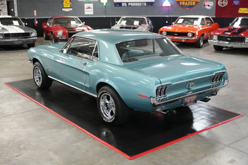 Ford-Mustang-1968-Teal-Teal-12