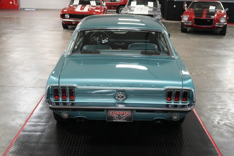 Ford-Mustang-1968-Teal-Teal-13