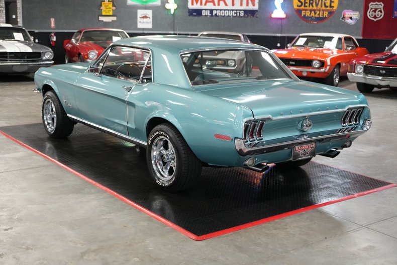 Ford-Mustang-1968-Teal-Teal-3