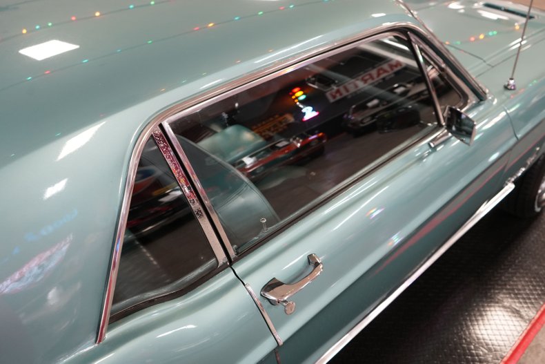 Ford-Mustang-1968-Teal-Teal-33