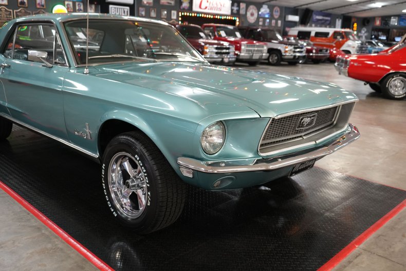 Ford-Mustang-1968-Teal-Teal-39