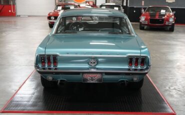 Ford-Mustang-1968-Teal-Teal-4