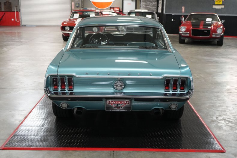 Ford-Mustang-1968-Teal-Teal-4
