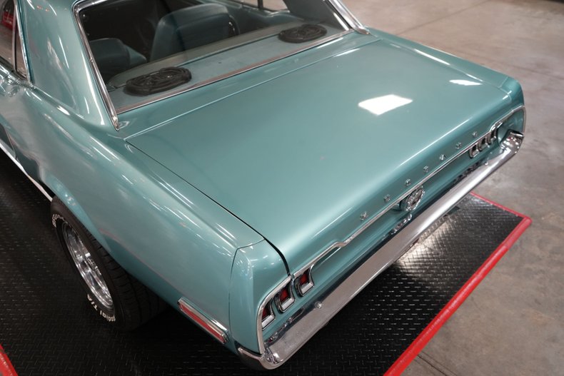Ford-Mustang-1968-Teal-Teal-41