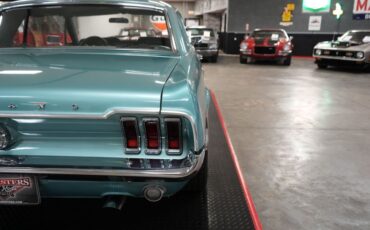 Ford-Mustang-1968-Teal-Teal-44
