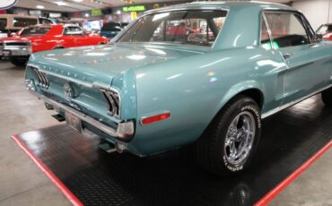 Ford-Mustang-1968-Teal-Teal-45
