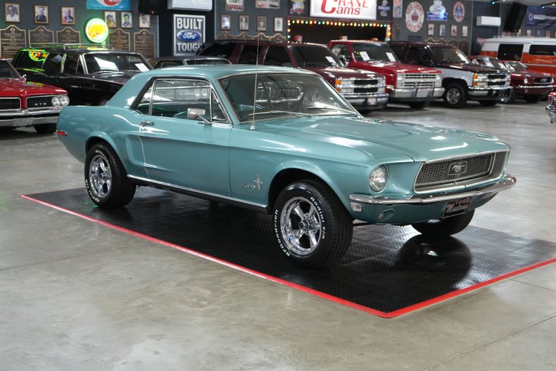Ford-Mustang-1968-Teal-Teal-8