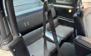 Ford-Mustang-1968-White-Black