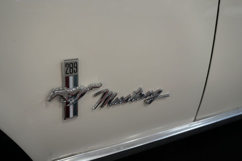 Ford-Mustang-1968-White-Red-10