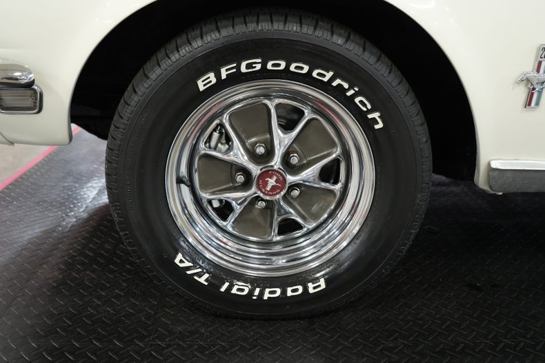 Ford-Mustang-1968-White-Red-11