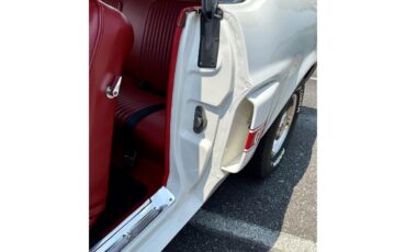 Ford-Mustang-1968-White-Red-12