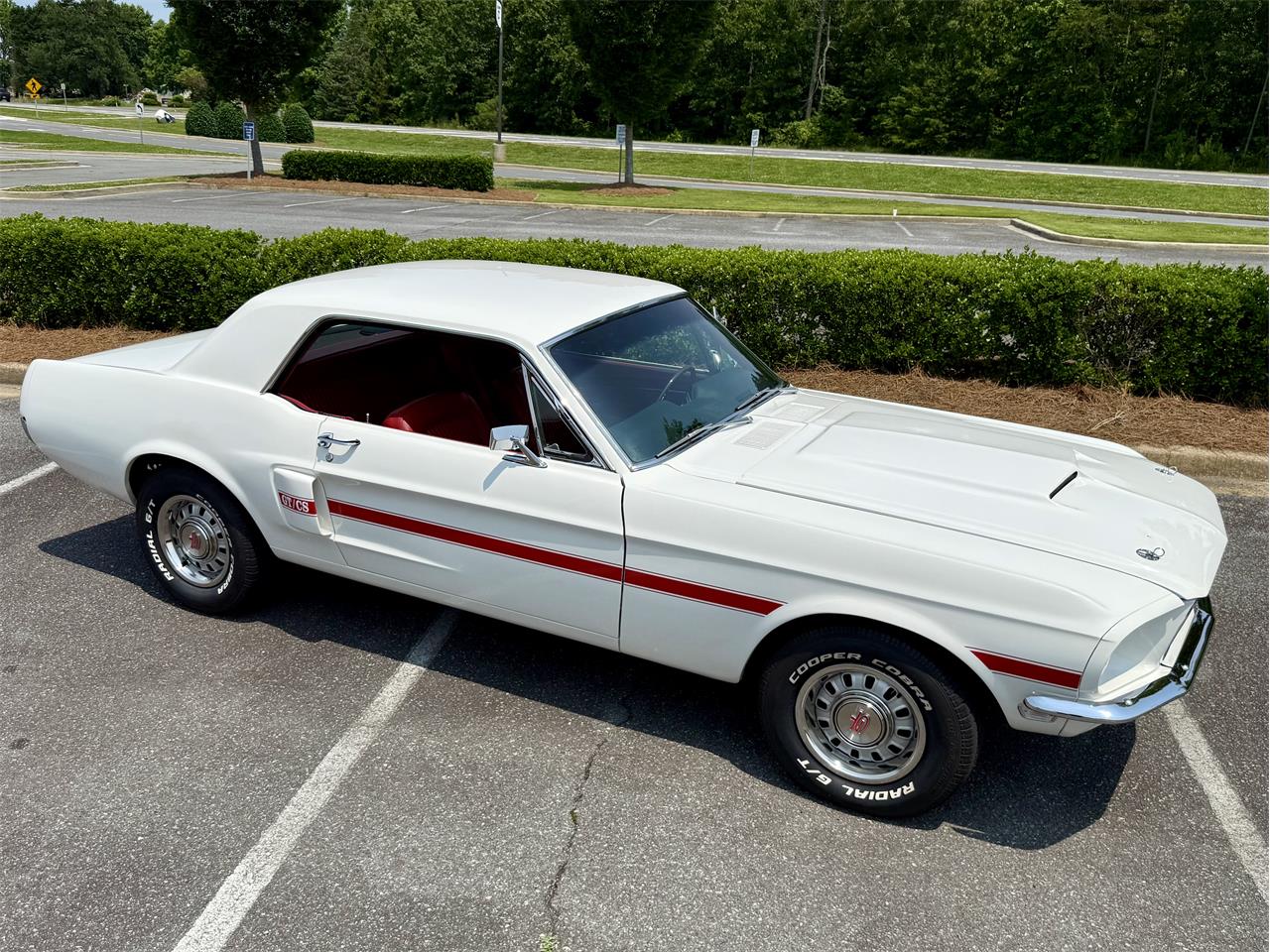 Ford-Mustang-1968-White-Red-14