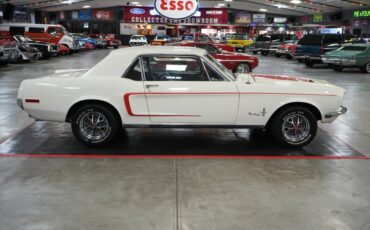 Ford-Mustang-1968-White-Red-15