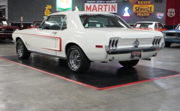 Ford-Mustang-1968-White-Red-28