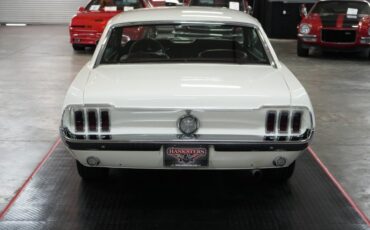Ford-Mustang-1968-White-Red-3
