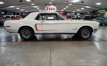 Ford-Mustang-1968-White-Red-31