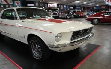 Ford-Mustang-1968-White-Red-37