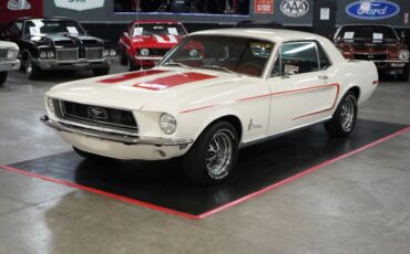 Ford-Mustang-1968-White-Red