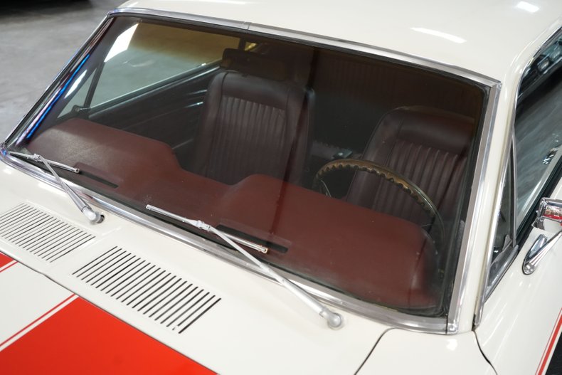 Ford-Mustang-1968-White-Red-40