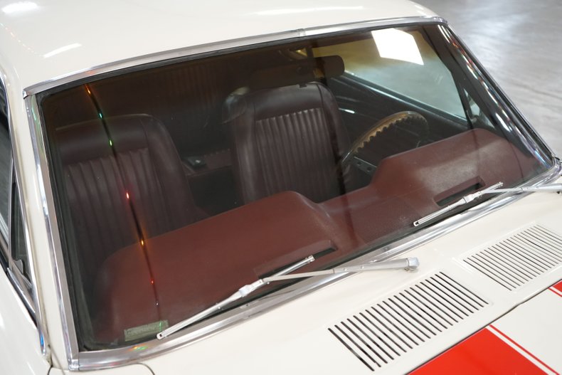 Ford-Mustang-1968-White-Red-41