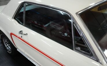 Ford-Mustang-1968-White-Red-42