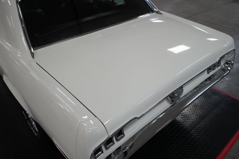 Ford-Mustang-1968-White-Red-44