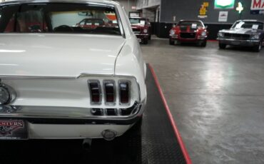 Ford-Mustang-1968-White-Red-47