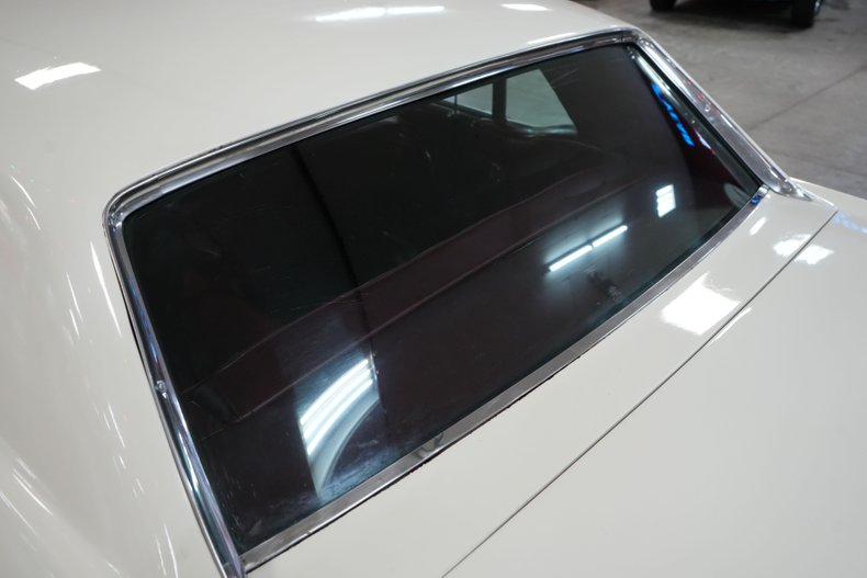 Ford-Mustang-1968-White-Red-5
