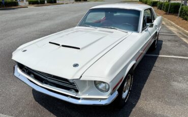 Ford-Mustang-1968-White-Red