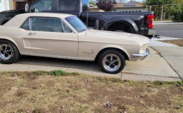 Ford-Mustang-1968-Yellow