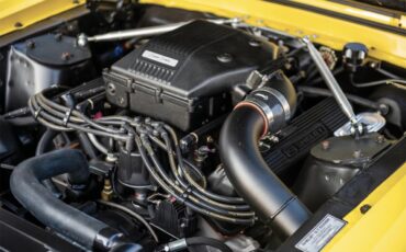Ford-Mustang-1968-Yellow-Black-1
