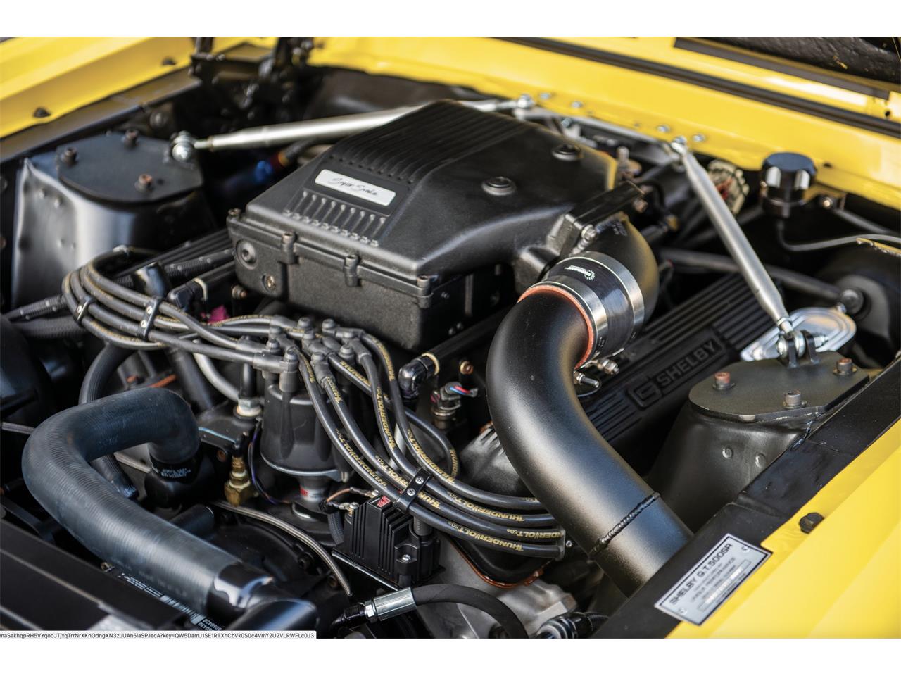 Ford-Mustang-1968-Yellow-Black-1