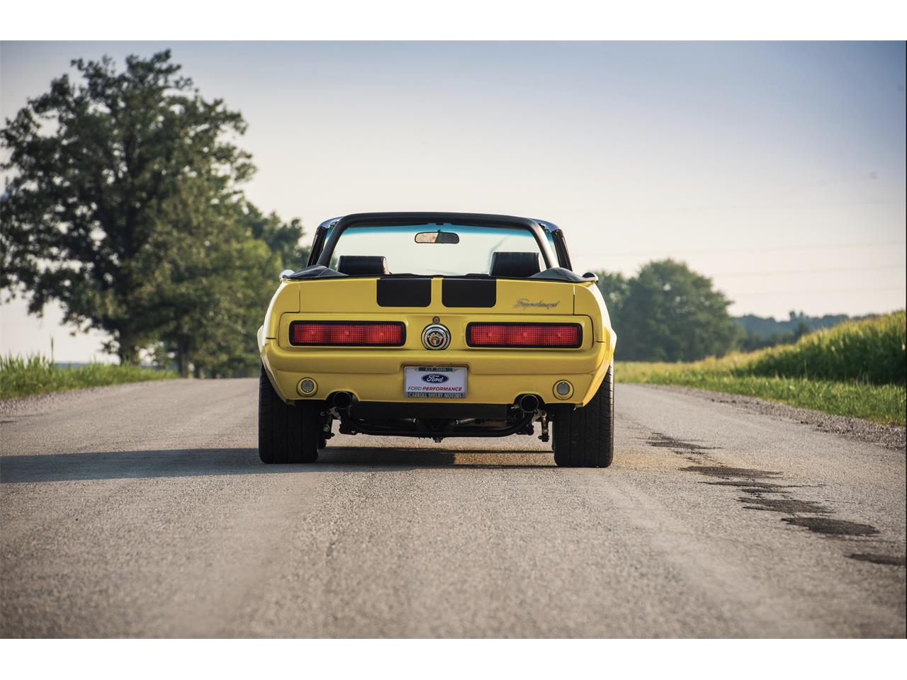 Ford-Mustang-1968-Yellow-Black-13