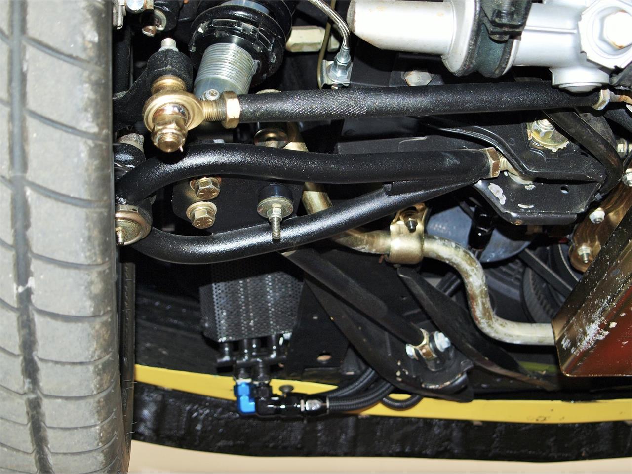 Ford-Mustang-1968-Yellow-Black-5