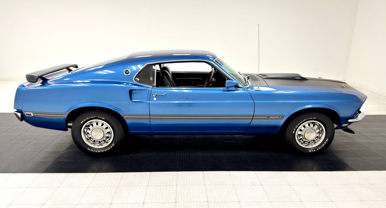 Ford-Mustang-1969-Acapulco-Blue-Black-17