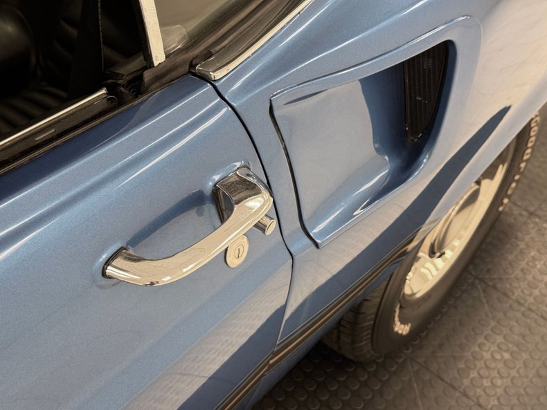 Ford-Mustang-1969-Acapulco-Blue-Black-24