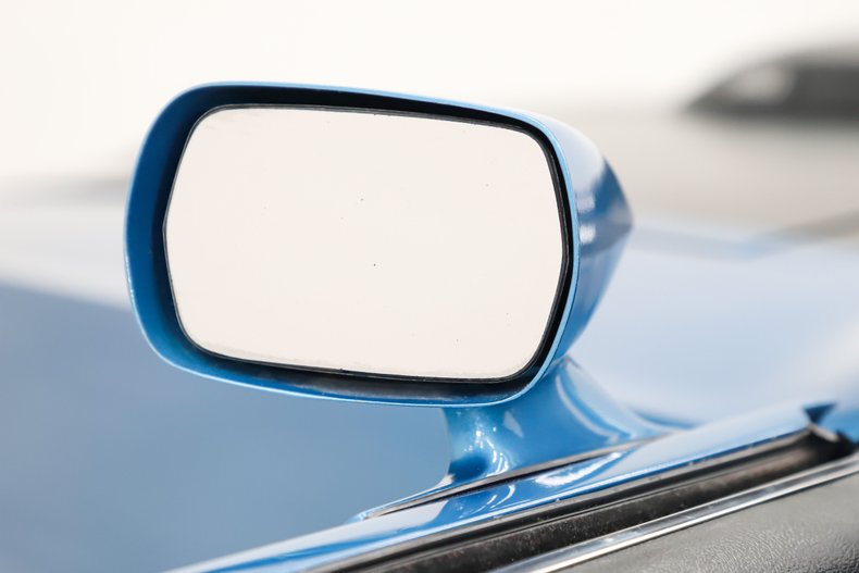 Ford-Mustang-1969-Acapulco-Blue-Black-Deluxe-13