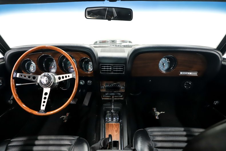 Ford-Mustang-1969-Acapulco-Blue-Black-Deluxe-26