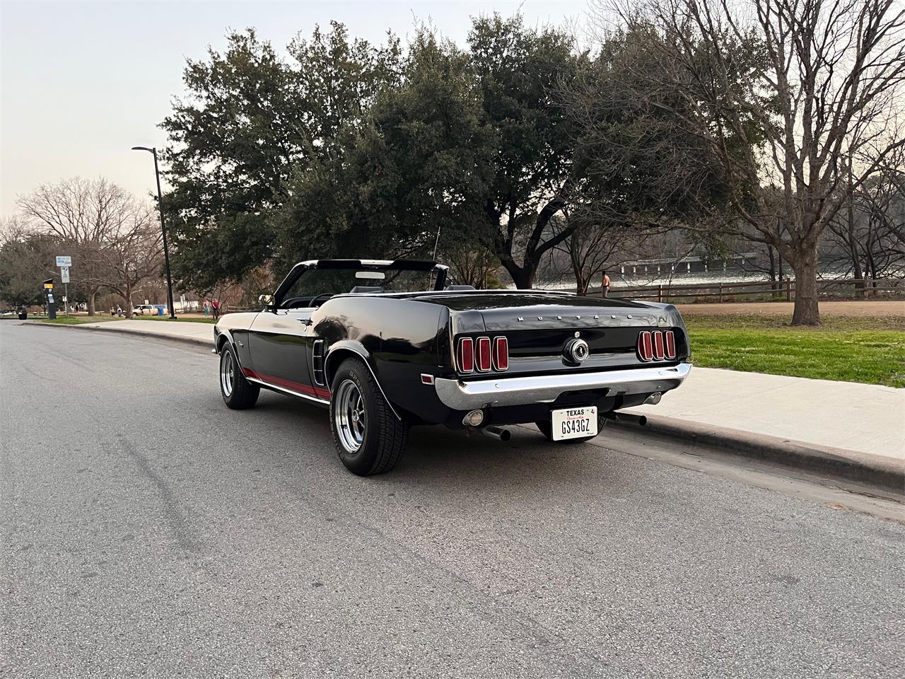 Ford-Mustang-1969-Black-Black-14